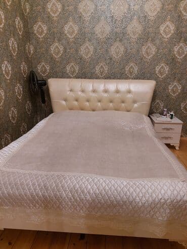 купить двуспальная кровать: Б/у, Двуспальная кровать, Без подьемного механизма, Без матраса, Без выдвижных ящиков, Азербайджан — 1