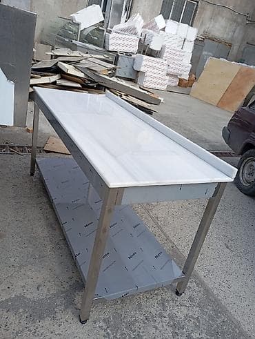 Nerjaveyka masalar və restoran avadanlıqları hazırlanır. İstənilən