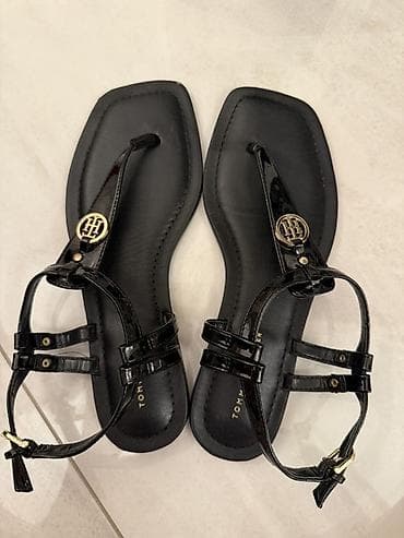 Basanoşka və səndəllər: Tommy Hilfiger qadın sandaleti - Model: barmaqarası (T-strap) sandal — 1
