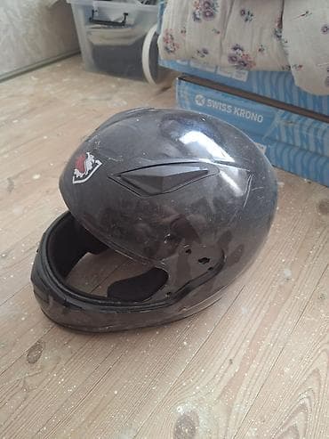 mini moto: Motosiklet üçün qapalı tip dəbilqə. Elan üzrə 2 ədəd dəbilqə görünür — 2