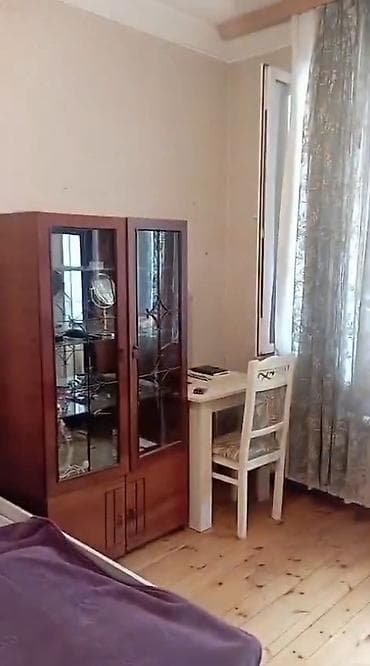 quba evleri: Salam XİRDALANDA BAZARA YAXİN 4 mertebenin 2 çi mertebesinde 2 otaq — 7