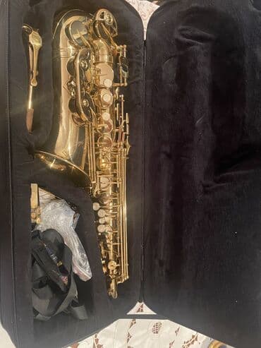 Cox az işlenib alto saksafon