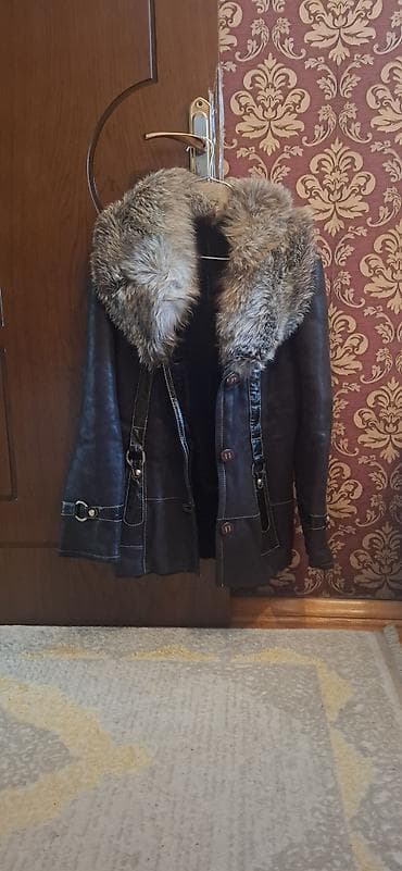 Qadınlar üçün qışlıq dəri-kürk dublyonka ölçü:38.Geyilməyib və