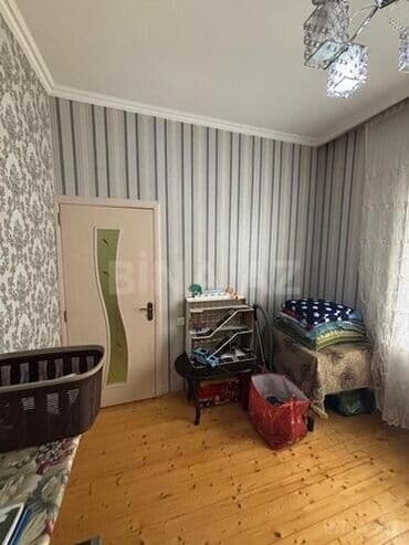 2 mərtəbəli həyət evləri: İki mərtəbəli həyət evi - Ümumi plan: 2 mərtəbə, balkonlu fasad — 11