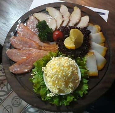 pub restoran: Salatçı, 40 il, 6 ildən artıq təcrübə — 2