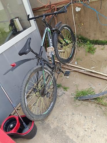 BDMX MTB - Çərçivə: yüngül lehimli, hardtail - Təkərlər: 26" BDMX