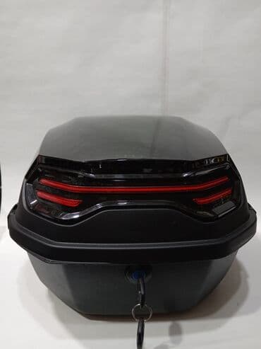 Moto baqajlar ag qaralı 45azn Dörd künc Baqaj 55azn Qara mat baqaj