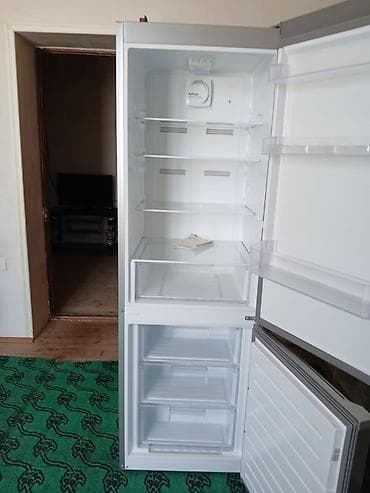Yeni soyuducu heç istifadə olunmuyub bidene karapkasi yoxdu