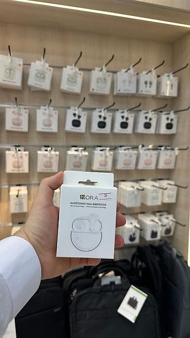 Məhsul: Zora simsiz qulaqlıq Xüsusiyyətlər: - Tam simsiz dizayn – lalafo.az -da Məhsul: Zora simsiz qulaqlıq Xüsusiyyətlər: - Tam simsiz dizayn –