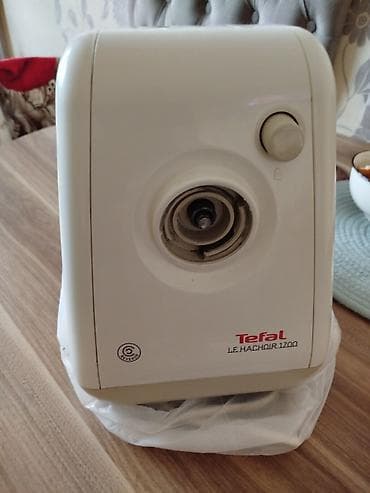 Tefal Le Hachoir 1700 elektrik ətçəkən - Güc: 1700 W (model üzərində