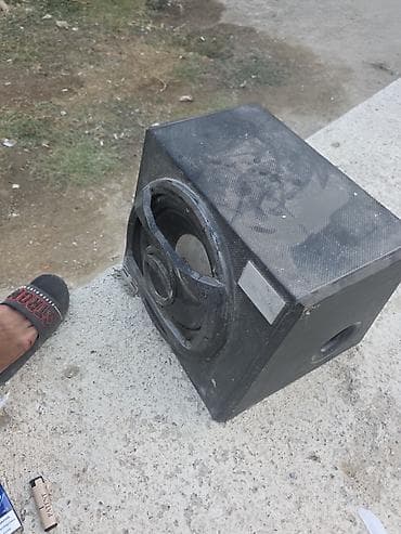 rx 6900 xt: Aktiv bas səsgücləndiricisi (subwoofer) - Korpus: taxta/kompozit, ön — 2