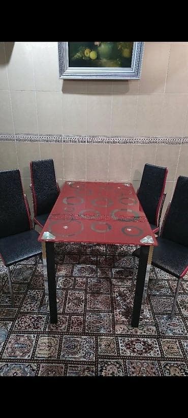 stol destleri: Mətbəx üçün, İşlənmiş, Dördbucaq masa, 4 stul — 1