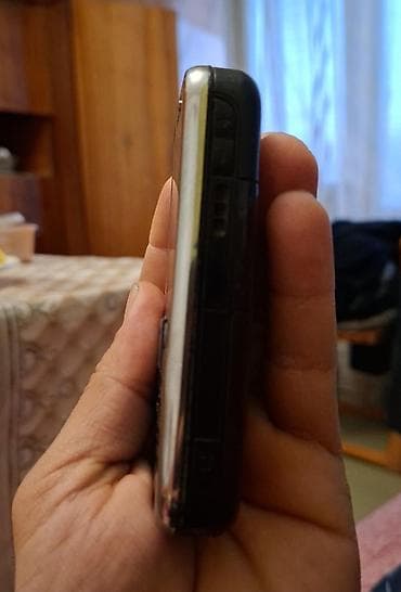 retro kameralar: Nokia 5233, rəng - Qara, Düyməli — 1