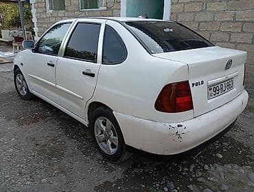 Volkswagen Polo: 1.6 l | 1997 il Sedan