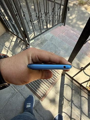 samsung a24 adapter: Mavi rəngli smartfon A10 32yaddas 3 ram Xüsusiyyətlər: - Korpus — 2