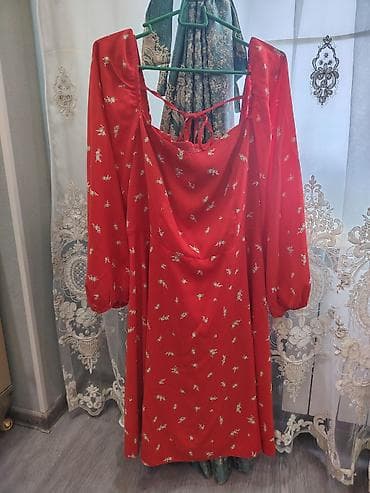 saatlar type 0: Qadın geyim dəstləri 1) Qırmızı idman dəsti - Kapüşonlu oversize — 2