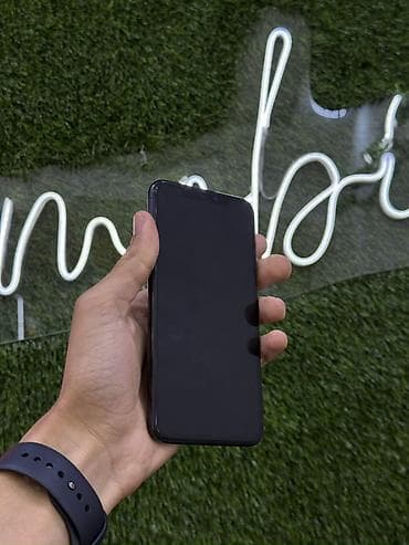 iphone pro max: IPhone 11 Pro Max, Space Gray, Simsiz şarj — 7