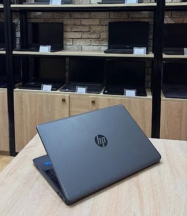 komputer 16 gb ram: HP 15.6 ", Intel Core i3, 128 GB — 4