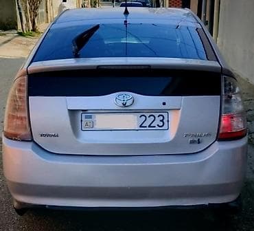 hyundai accent arxa bufer: Toyota Prius: 1.5 l | 2008 il Hetçbek — 2