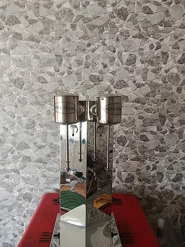 İki stansiyalı milkşeyk mikseri - Paslanmayan poladdan korpus və