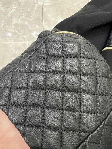 пальто зимнее: Satilir palto Demek olar yenidir,cemi 1-2 defe geyinilib.qollari — 6