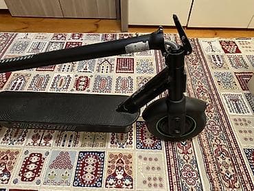 Elektrik nəqliyyatı: İşlənmiş Elektrik samokat 10", ≤ 250 Vt, 16 - 25 km/s, Ünvandan götürmə — 5