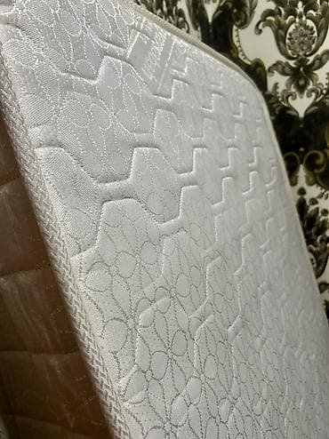 Şamdanlar: Böyüklər üçün İşlənmiş Döşək, Ödənişli çatdırılma — 5