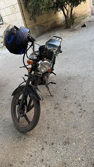 eylec diski: Moped/motosiklet – Turan M50, qara rəngdə - Mühərrik: 50cc (M50 — 2