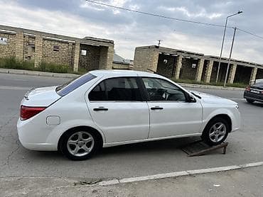maşın satışı elanları: Salam hec bir prablemi yoxdu 24 ay 500 azn qaz balonuda var gence — 3