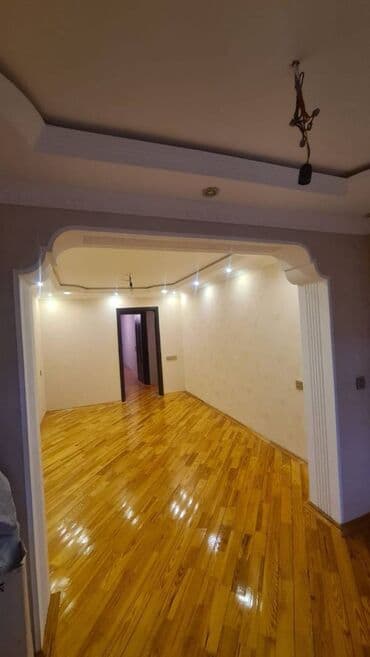 ucuz evler xirdalanda: Bakı, 2 otaqlı, Köhnə tikili, m. Xalqlar Dostluğu, 50 kv. m — 2