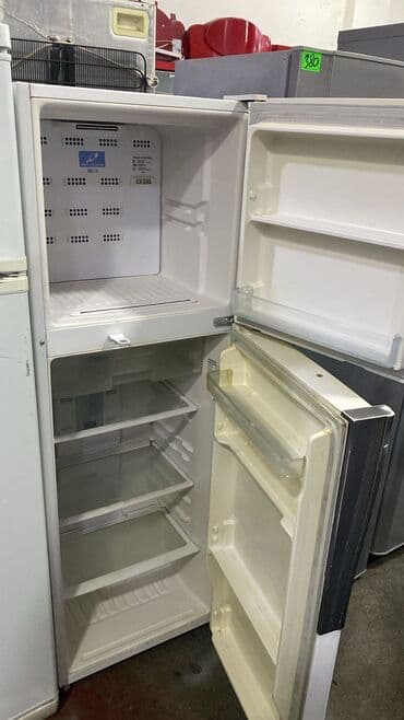 mətbəx tərəzisi: 2 qapılı Sharp Soyuducu Satılır, rəng - Gümüşü — 2