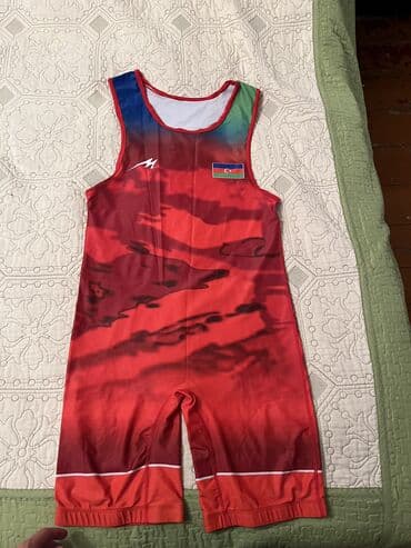 paster konsert bilet: Güləş paltarı (triko) respublikaya geyinmək üçün yaxşıdır yaxşı maldır — 1