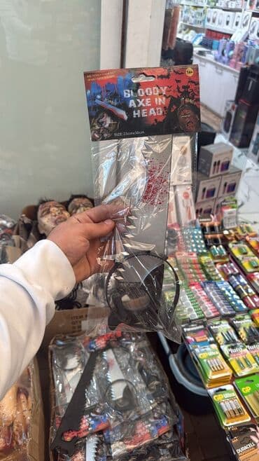 oyuncaq robot: Halloven malları Geyimlər Dekorlar Aksesuarlar Qorxulu və maraqlı — 10