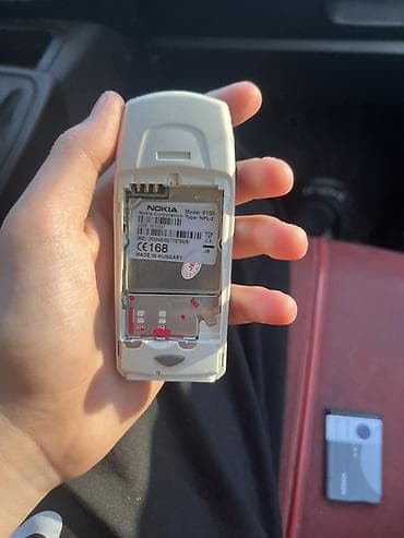 Nokia rəng - Gümüşü, Düyməli