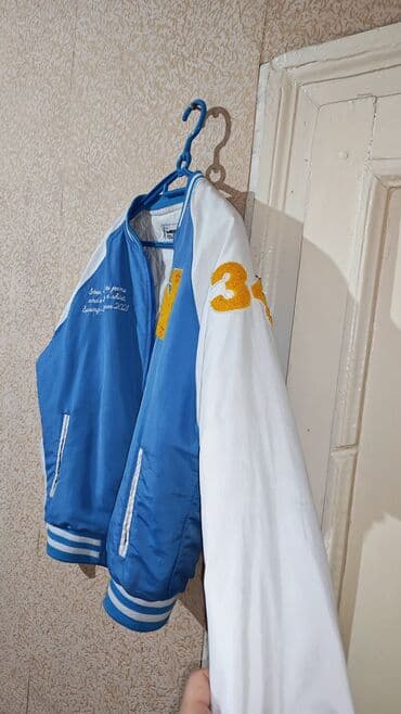 Lüğətlər: Bomber az geyinikib M rAzmerdir isteyen olsa endirim ederem — 4