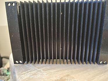 Находки, отдам даром: Sənaye idarəetmə platası və alüminium radiator Məhsulun təsviri: - — 2