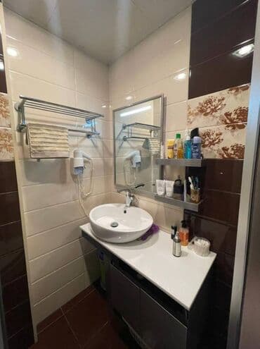 hezi aslanovda 3 otaqli evler: 3 otaqlı, Yeni tikili, m. Həzi Aslanov, 80 kv. m — 2