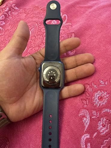 Ağıllı saat – mavi silikon kəmərli, kvadrat toxunma ekranlı model