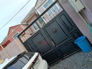 İşlənmiş Dəmir Həyət darvazası, Yana açılan, 3 m, Mexaniki, Qapı ilə, rəng - Qara