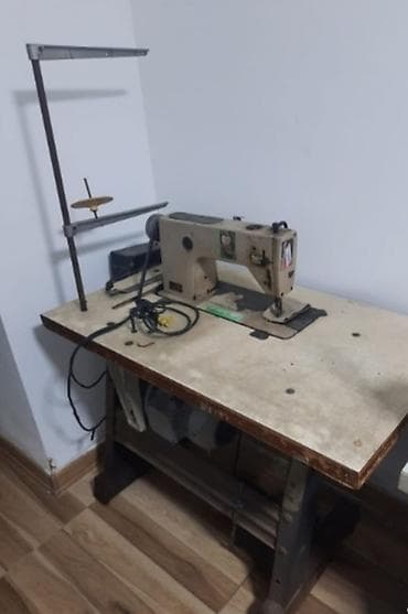 Sənaye tikiş maşını və iş masası komplekti - Aşağıdan qoşulan lalafo.az -da Sənaye tikiş maşını və iş masası komplekti - Aşağıdan qoşulan