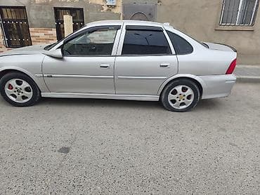 014 maşın: Opel Vectra: 1.8 l | 2000 il 300000 km Sedan — 5