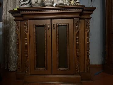 Klassik üslubda taxta bufet/TV tumbası - Material: təbii ağacdan