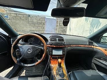 daewoo lanos 2011: Mercedes-Benz E 240: 2.4 l | 2002 il Sedan — 7