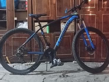 Dağ velosipedi – 29” təkərlər, amortizatorlu çəngəl və Shimano — 6