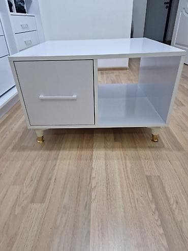 laminat mat: Kvadrat masa, Açılmayan, Təkərsiz, Parlaq laminat, Ünvandan götürmə — 3