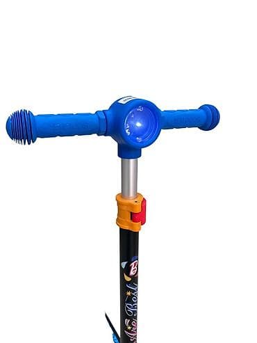 3 təkərli: Uşaq skateri – 3 təkərli, bənövşəyi rəng, qəhrəman obrazlı ön panel - — 3