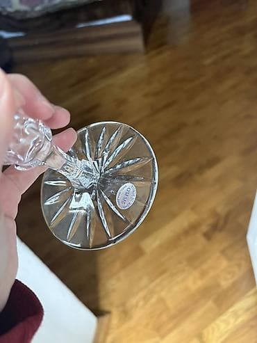 Ev və bağ: Qədəhlər, Xrustal, 1 əd, Rusiya — 3