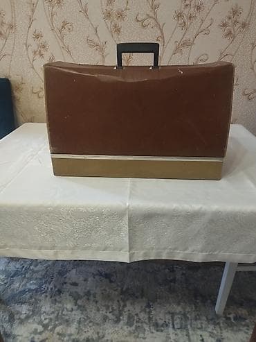 Tikiş maşınları: Məhsul: tikiş maşınları dəsti 1) DOIT sənaye tipli tikiş maşını (masa — 8