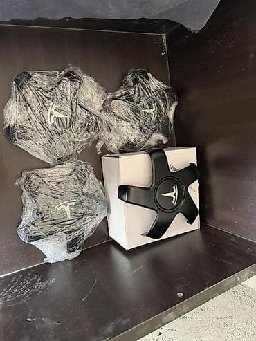 Su nəqliyyatı: Telsla model y və 3 ehtiyyat hissələri üçün buyurub müraciyyət edə — 2