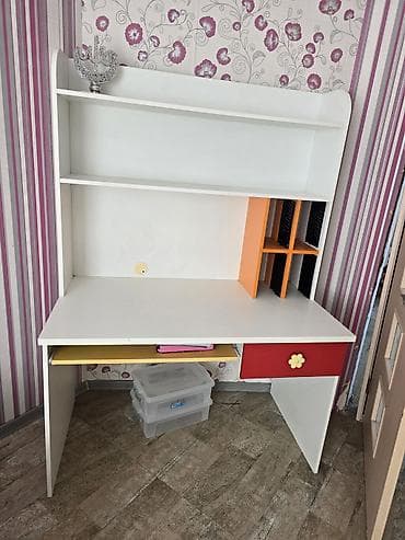Ev və bağ: Uşaq/yeni yetmə otağı üçün tam mebel dəsti Komplekt tərkibi: - Tək — 3